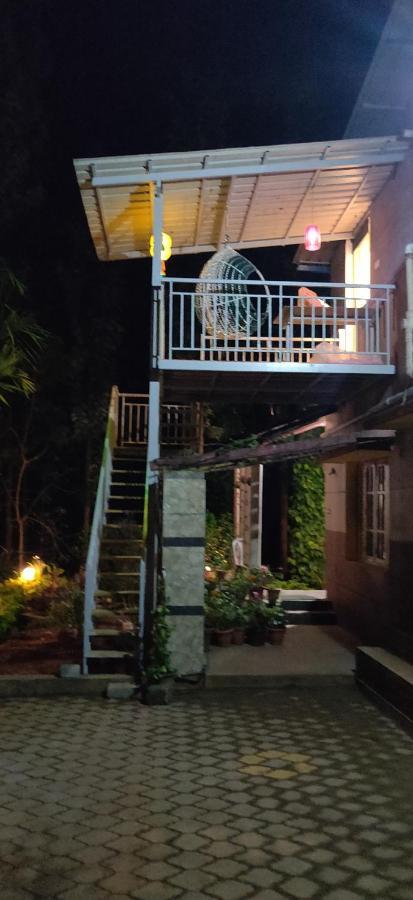 The Inchara Hill View Homestay Chikmagalūr Extérieur photo