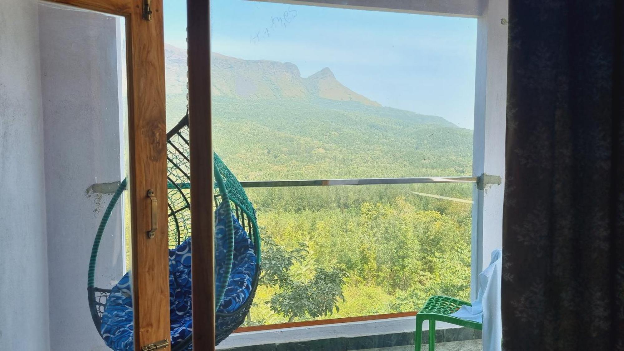 The Inchara Hill View Homestay Chikmagalūr Extérieur photo